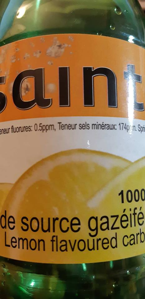 Eau de source gazéifiée Saint-Elie à saveur de citron
