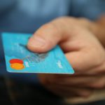 Les banques doivent changer le mode de livraison de leurs cartes de crédit